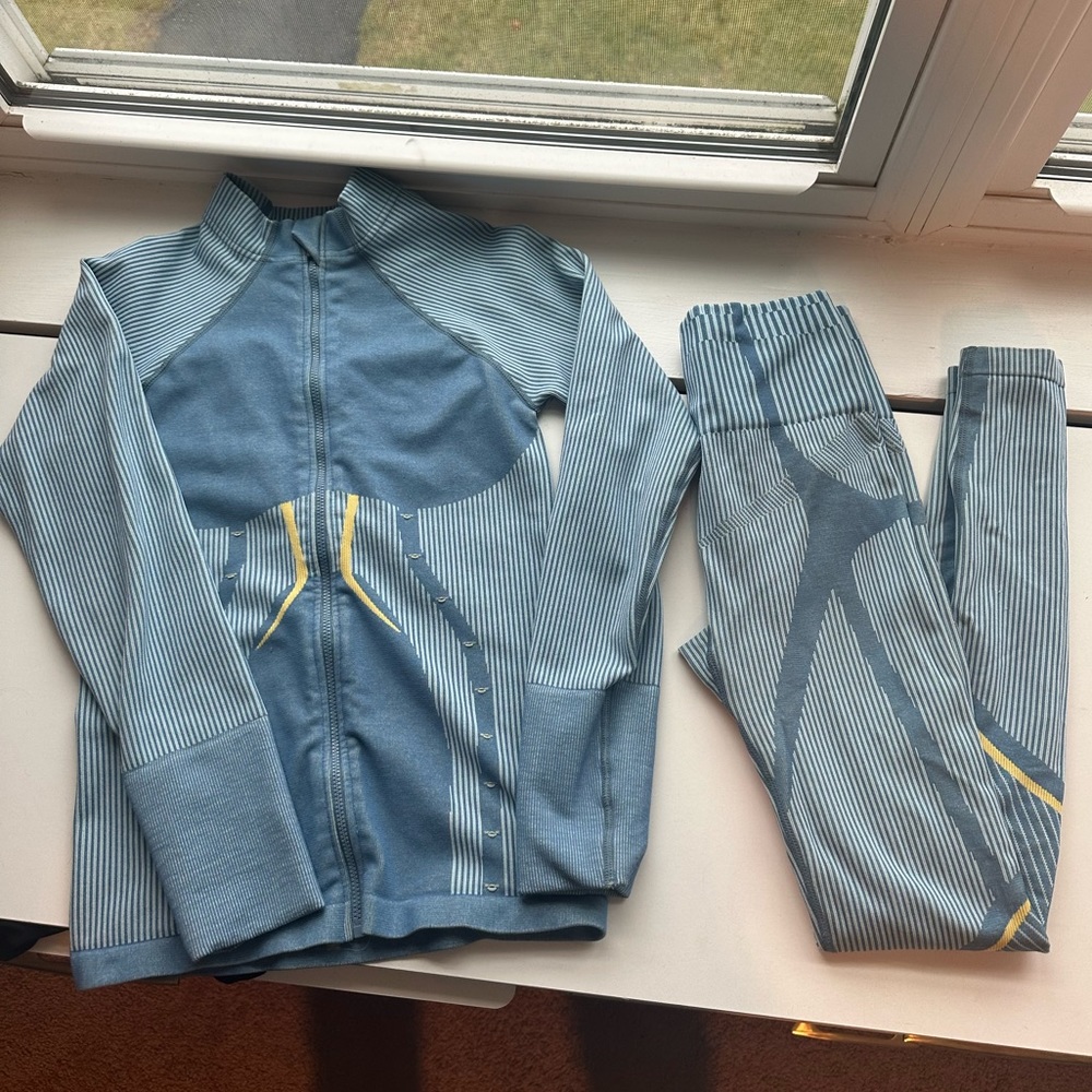 Fabletics Set ✨ Blue and Yellow Track Jacket and Leggings Set
